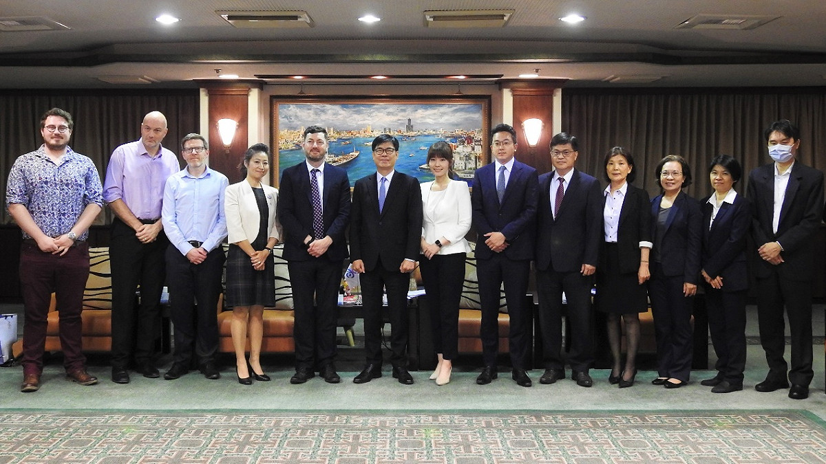 愛丁堡訪團與高雄市政府團隊合影。 圖：高雄市行政暨國際處/提供