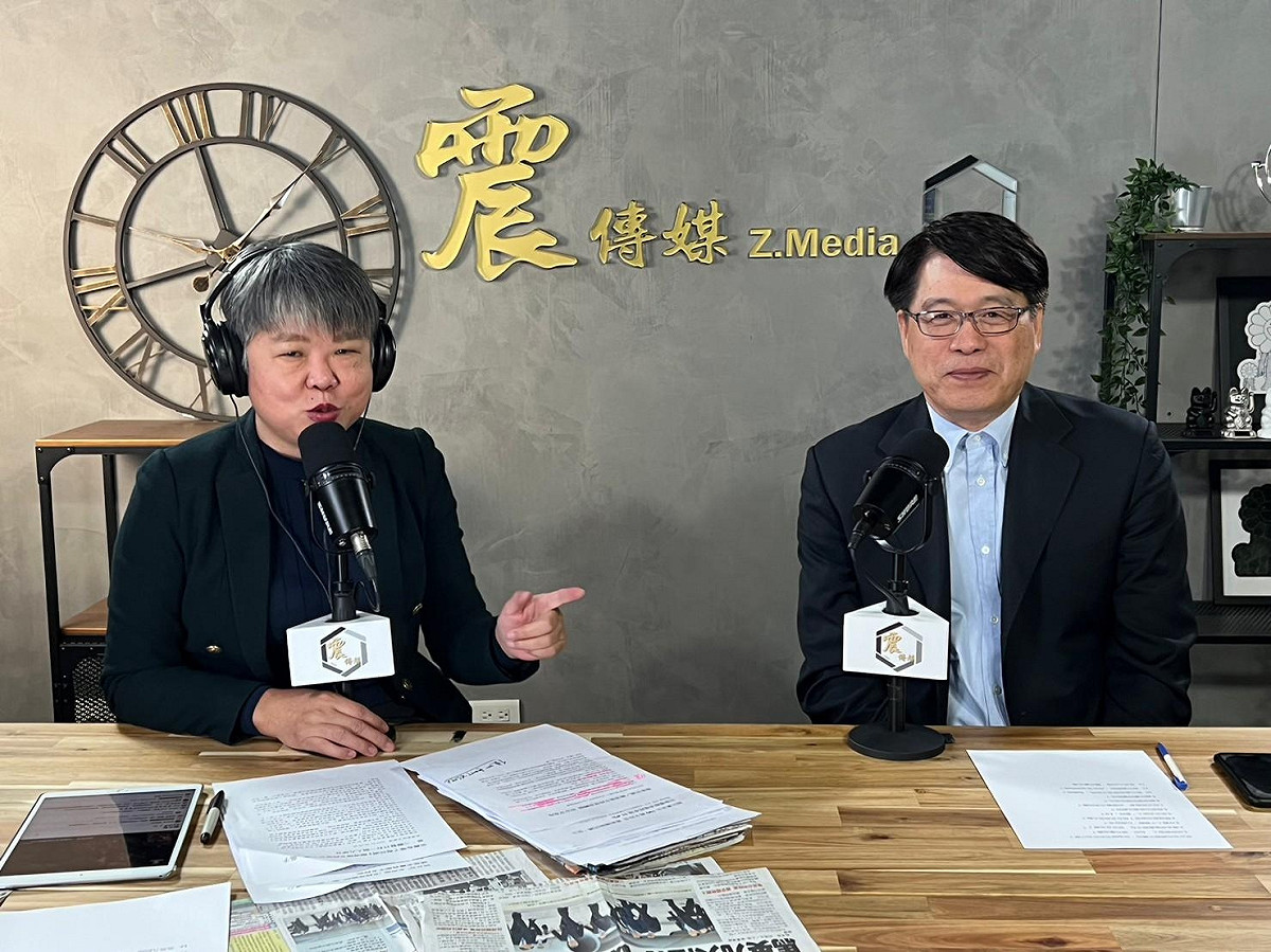 台灣民意基金會董事長游盈隆今（28）日接受震傳媒《新聞不芹菜》主持人黃光芹訪問 圖：震傳媒提供