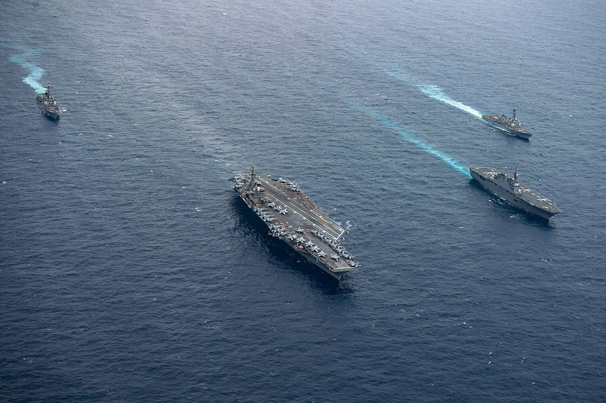 「尼米茲號」航艦打擊群23日至26日在太平洋和東海與日本海上自衛隊舉行聯合訓練。 圖：翻攝@USNavy推特