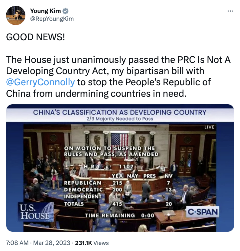 提案人、加州共和黨議員金映玉（Young Kim）在推特上宣布法案通過。 圖：翻攝自推特