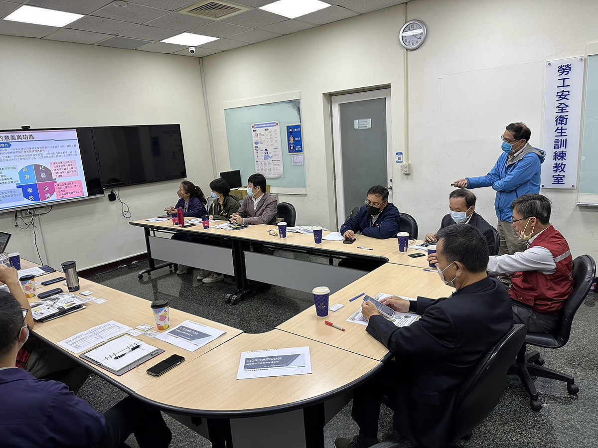此次拜訪主要目的為邀請鴻海參與新北市企業防災合作。 圖：新北市消防局提供
