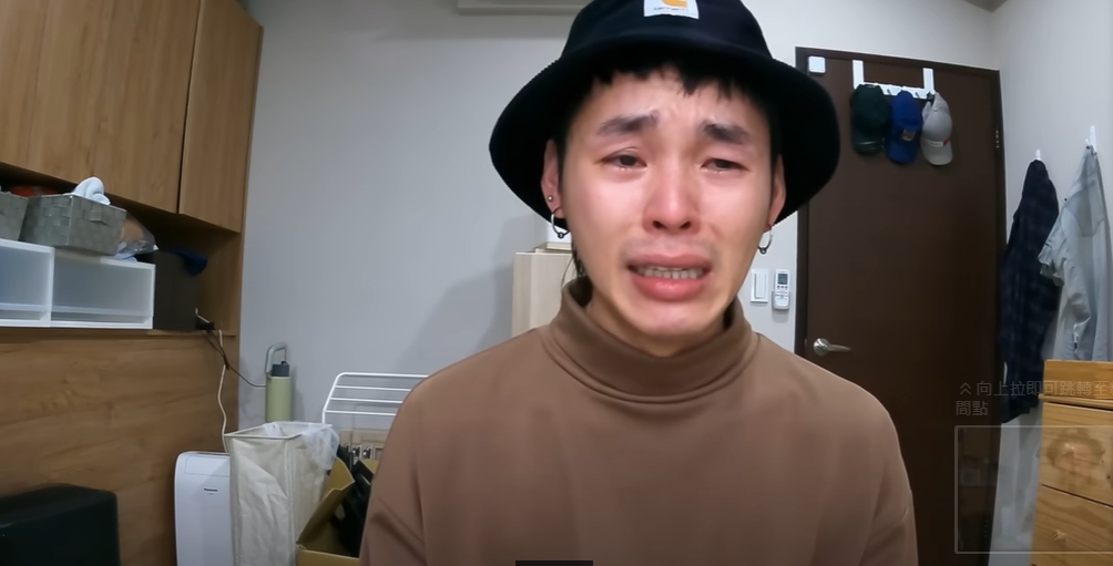 去年十月在YouTube分享爸爸中風的事情時，展瑞還一度在鏡頭面前崩潰。 圖：翻攝自展榮展瑞YouTube