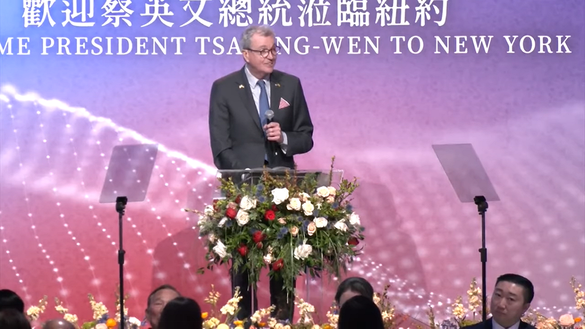 新澤西州州長墨菲（Philip Murphy）在僑宴上致詞。 圖 : 翻攝自割蘿蔔外電譯站 Global News For Taiwan臉書