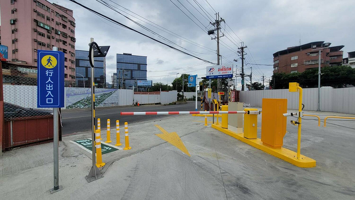 新樹瓊林平面停車場。 圖：新北市交通局提供