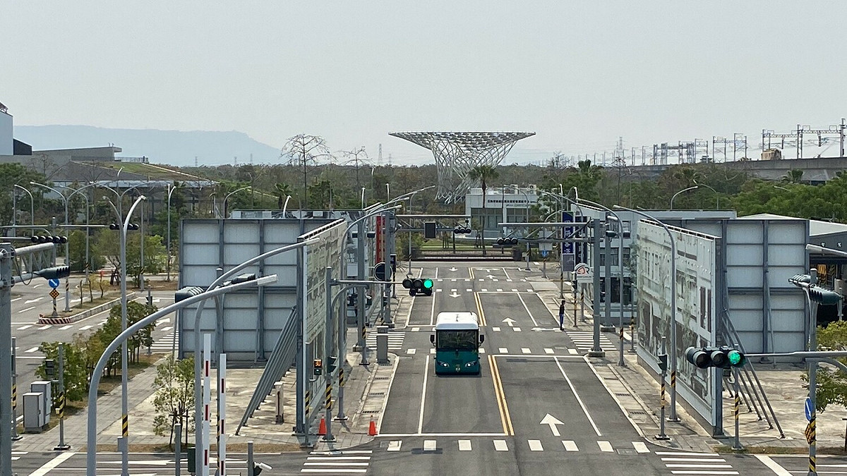 第2期淡海智駕電動巴士。 圖：新北市交通局提供