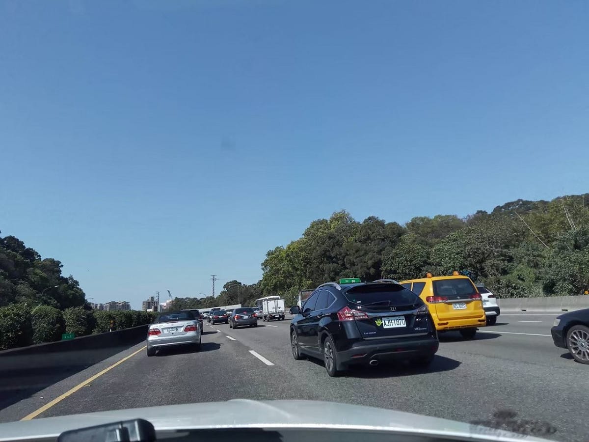 高速公路局也預估本次假期交通需求以短途旅次車流為主，規劃5月14日15至20時維持國5高乘載管制。 圖：林冠妤／攝（資料照）