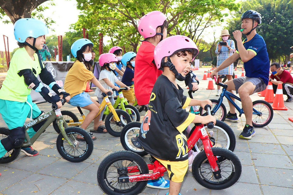 小朋友滑步車免費體驗活動。 圖：高雄市教育局/提供