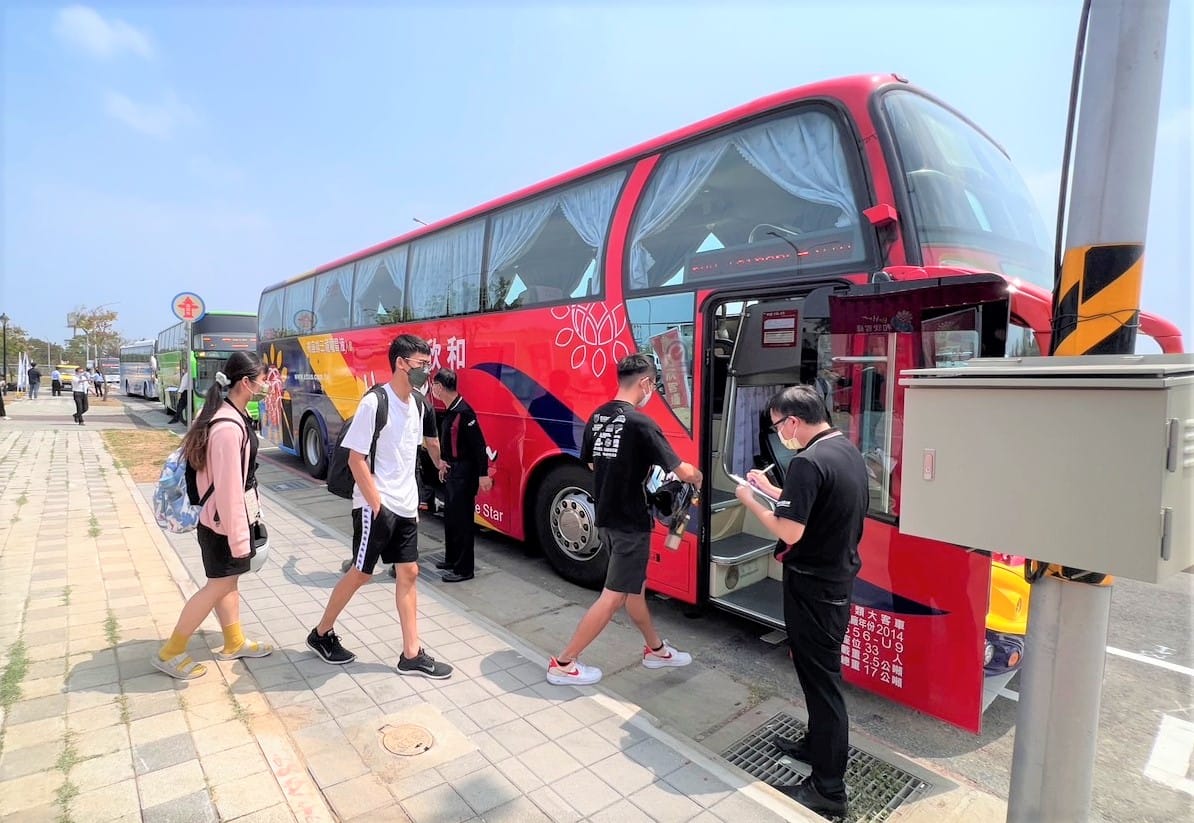 今(6)日和欣客運也喊漲，將於4月17日起漲價，漲幅最高10%。 圖：翻攝自和欣客運臉書