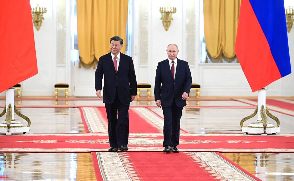 習近平迄未譴責俄羅斯攻擊平民的侵略行動，上月還親赴莫斯科與俄羅斯總統普丁會面。 圖：翻攝克里姆林宮官網