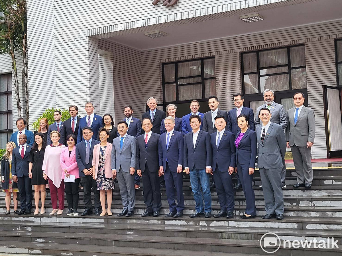 美國聯邦眾議院外委會主席麥考爾今率跨黨派議員團拜會立法院。 圖：陳佩君／攝