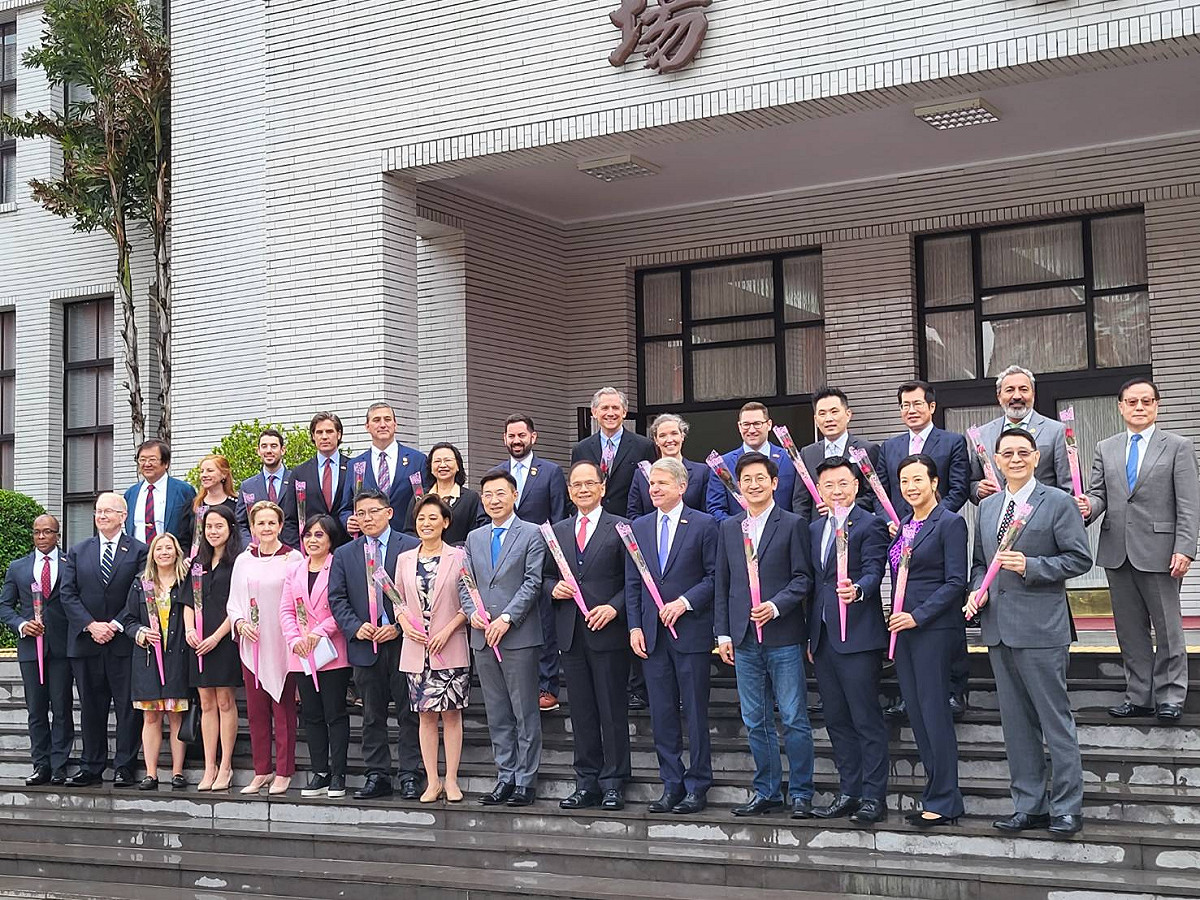 美國聯邦眾議院外交委員會主席麥考爾（Michael McCaul, R-TX）一行人今拜會立法院。 圖：陳佩君／攝