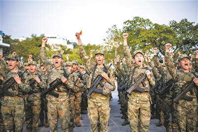中國外交、軍事態度日趨強硬，惹各國政府、民眾不滿。 圖：翻攝自解放軍報
