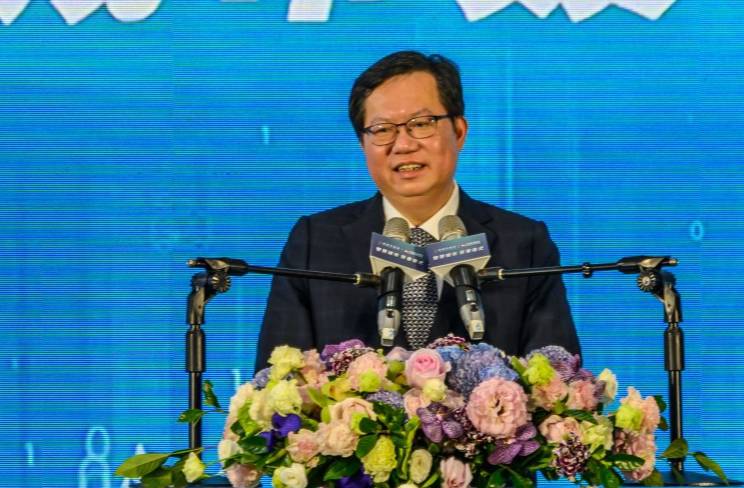 鄭文燦被問到郭台銘參選總統問題時，回應有三個目標比什麼都重要。 圖：高雄市經發局/提供