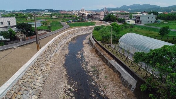 2019年辦理清水溪應急工程整治清水溪中游段。 圖：新北市水利局提供