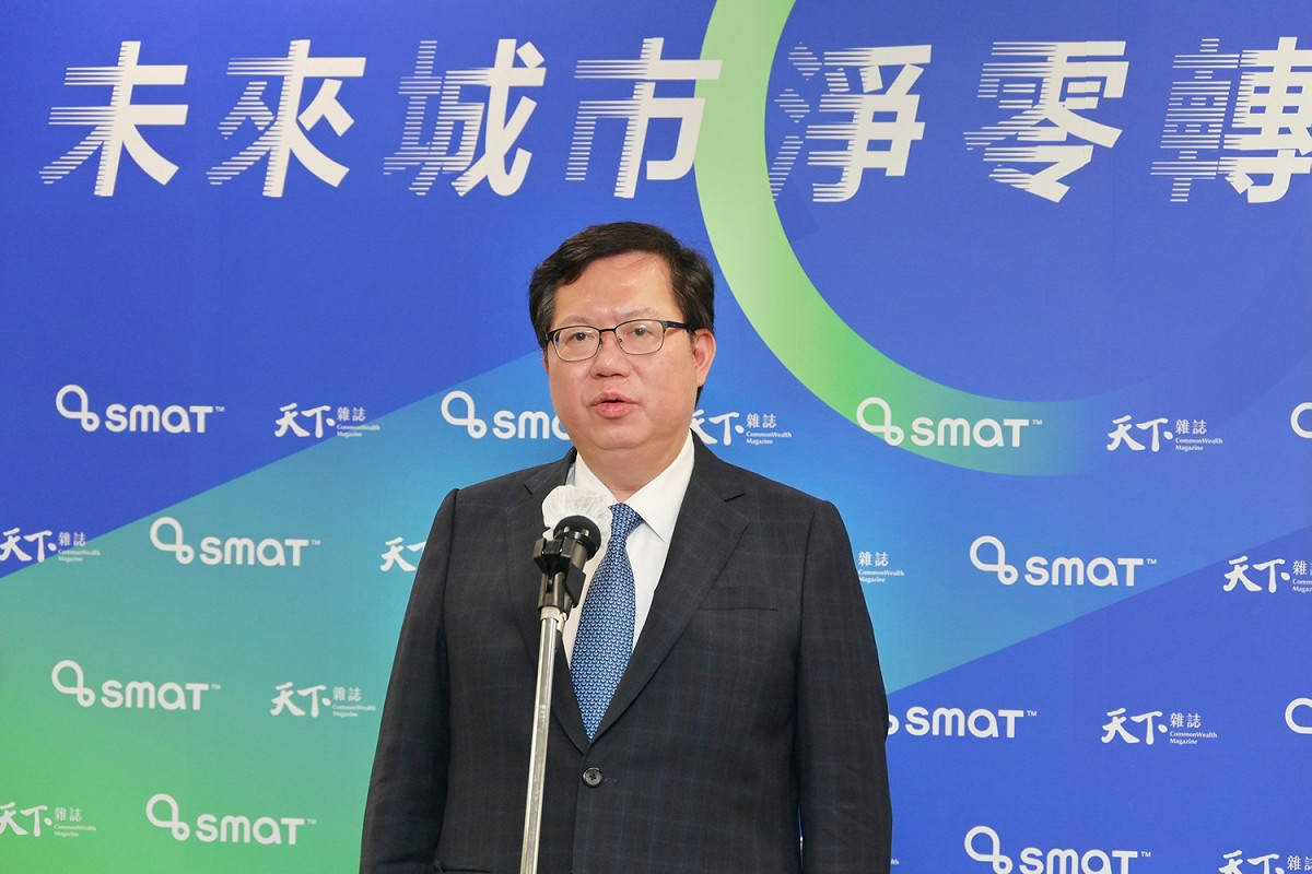 行政院副院長鄭文燦今(11)日出席「未來城市 淨零轉動—台灣城市淨零治理論壇」前受訪。 圖：行政院提供
