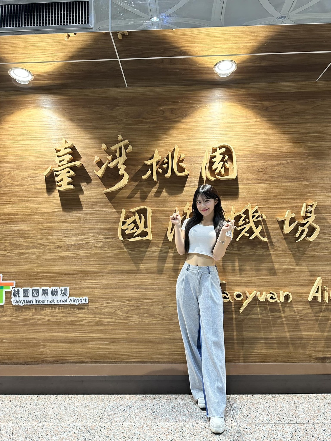 時隔一個月，昨（10）日李多慧終於抵台，樂天女孩發出她在桃園機場的照片。 圖：翻攝自FB/Rakuten Girls