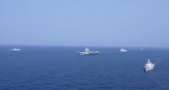 中國航母山東艦戰鬥群最近針對台灣舉行環台軍演。 圖 : 翻攝自日本統合情報監
