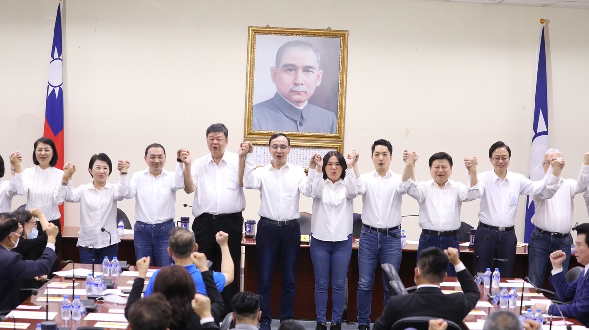 國民黨中常會昨找來侯友宜、盧秀燕等中央提名委員會，發布陳玉珍在內的第一波立委提名名單。 圖：國民黨中常會/提供（資料照）