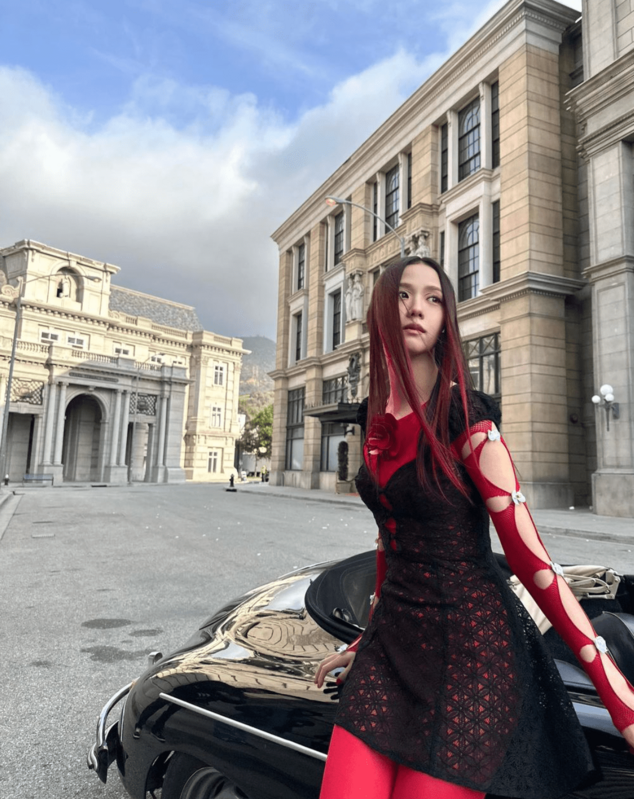 南韓人氣女團BLACKPINK成員Jisoo，上月底終於推出個人專輯《ME》。 圖：翻攝自IG＠sooyaaa__