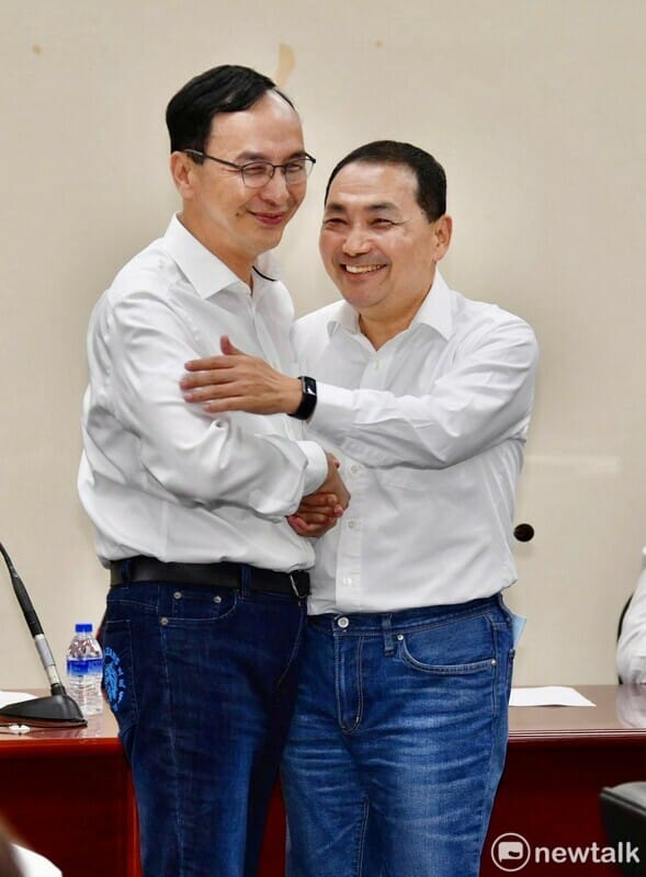 對於立委選情，藍委呼籲，立委總統合併選舉，總統參選人是重中之重，黨中央應盡快讓母雞就位整合。（圖為國民黨黨主席朱立倫和新北市長侯友宜） 圖 : 資料照片