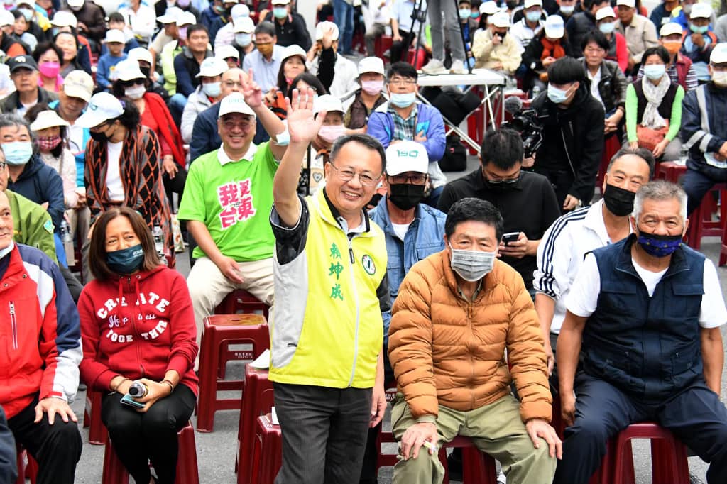 賴坤成近期積極走訪基層備選選。 圖 : 取自賴坤成臉書（資料照）
