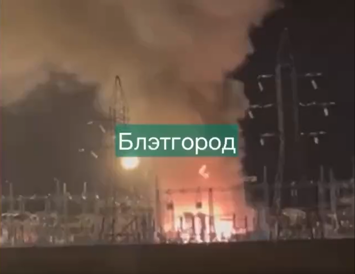 一架烏克蘭無人機襲擊了俄羅斯別爾哥羅德市的一座發電廠，使城市的部分地區沒有電力供應。 圖：翻攝自推特用戶 Visegrád 24