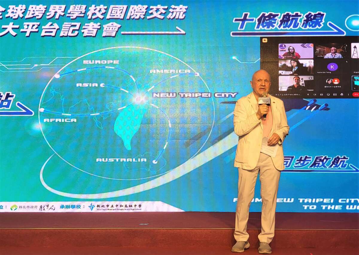 台德文化教育交流協會執行長Josef Maier致詞。 圖：新北市教育局提供