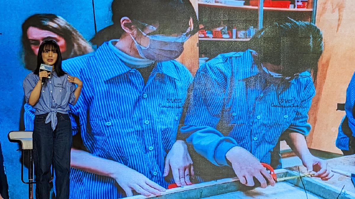 瑞芳高工建築科三年級同學許至欣分享獲選國際技職領袖人才赴美學習經驗。 圖：新北市教育局提供