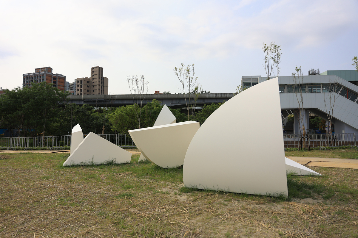 李再鈐公共藝術作品「種子」 圖：新北市文化局提供