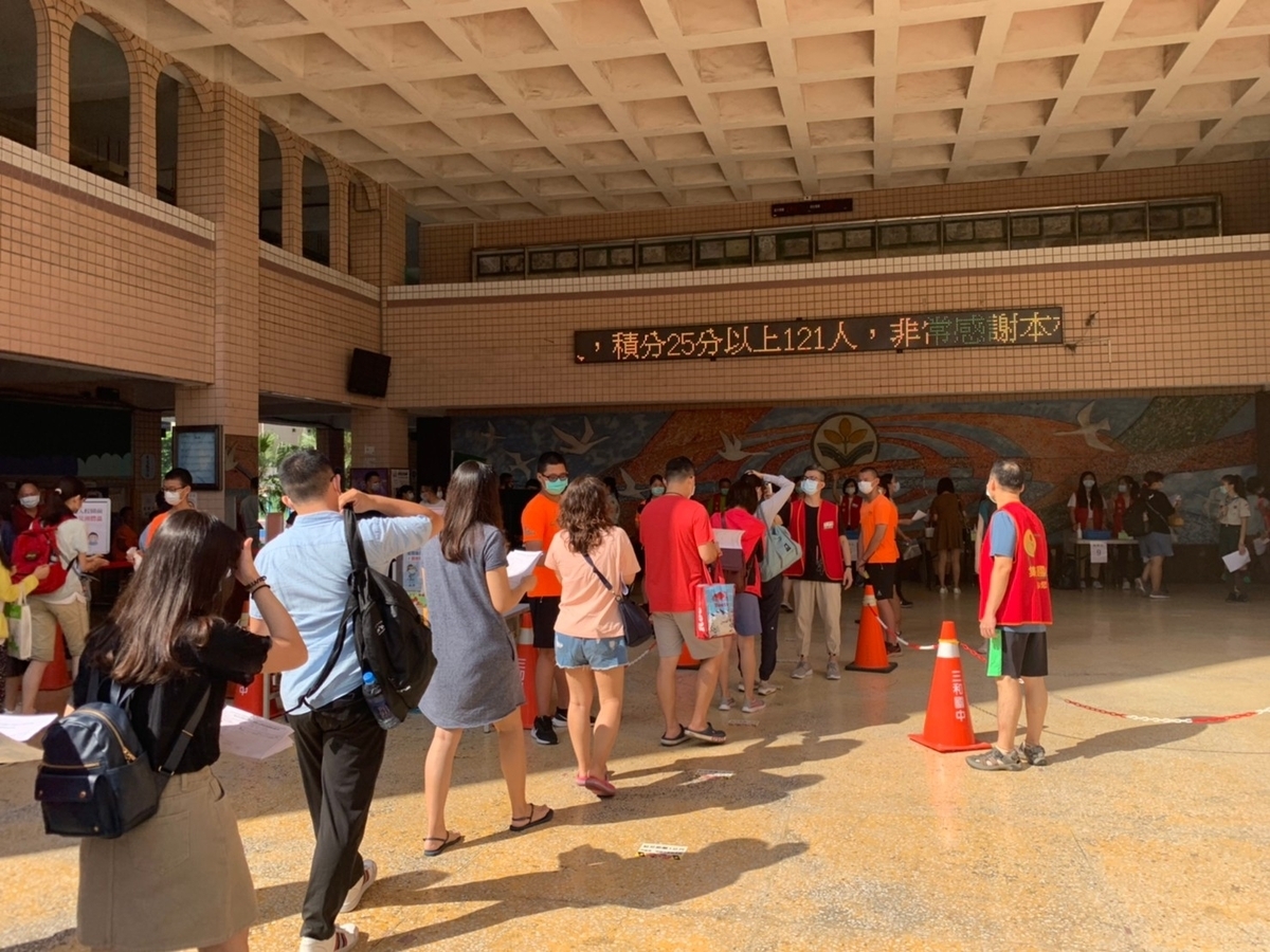 考生應遵循動線進入試場（資料照）。 圖：新北市教育局提供