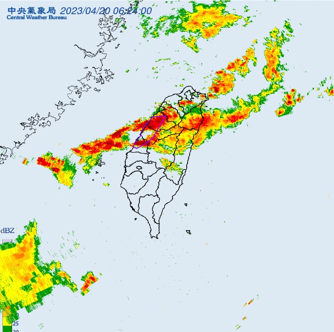 中央氣象局今天清晨發布即時訊息，提醒苗栗、台中、彰化民眾務必小心大雷雨。 圖：翻攝自中央氣象局