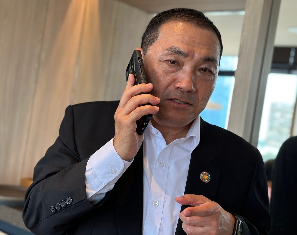 侯友宜越洋致電警察局長廖訓誠，要求今日晚間持續掃蕩。 圖：新北市政府／提供 （資料照）