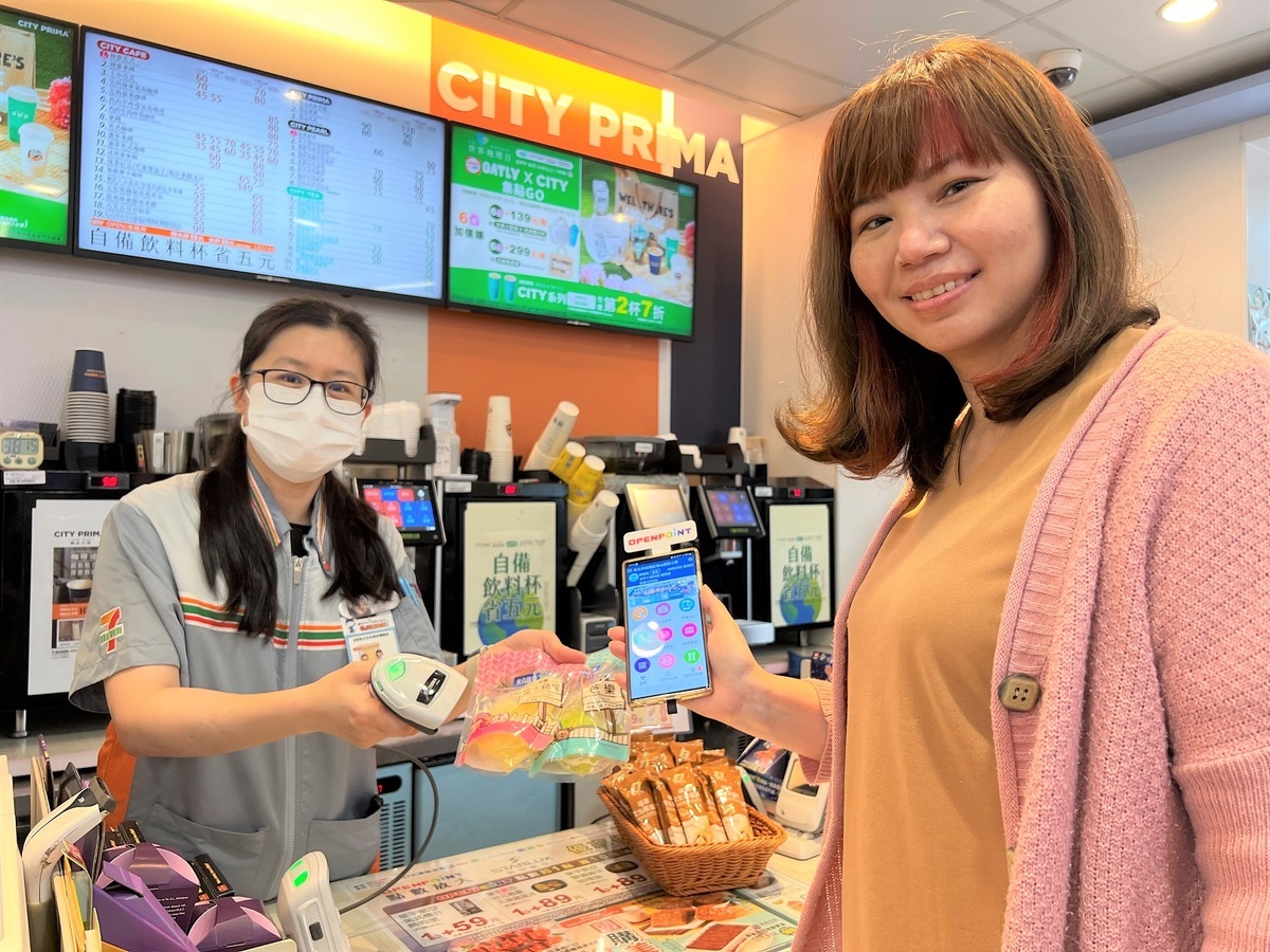 家長以揪i點兌換點心水果。 圖：新北市教育局提供