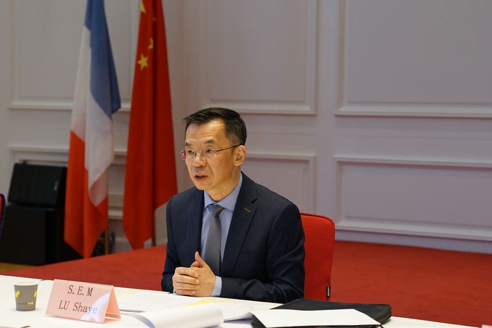 中駐法國大使盧沙野日前稱以國際法觀點，包括烏克蘭等前蘇聯國家並無實質主權地位，引發國際批評。 圖：擷取自中國駐法國大使館經濟商務處