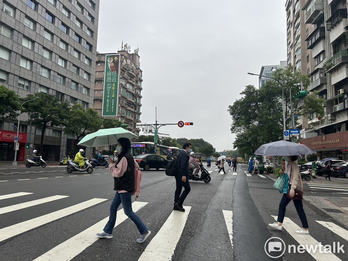 下週一晚間起東北季風增強，下週二至下週五東北季風影響，北部及東北部天氣轉涼。 圖：新頭殼資料照