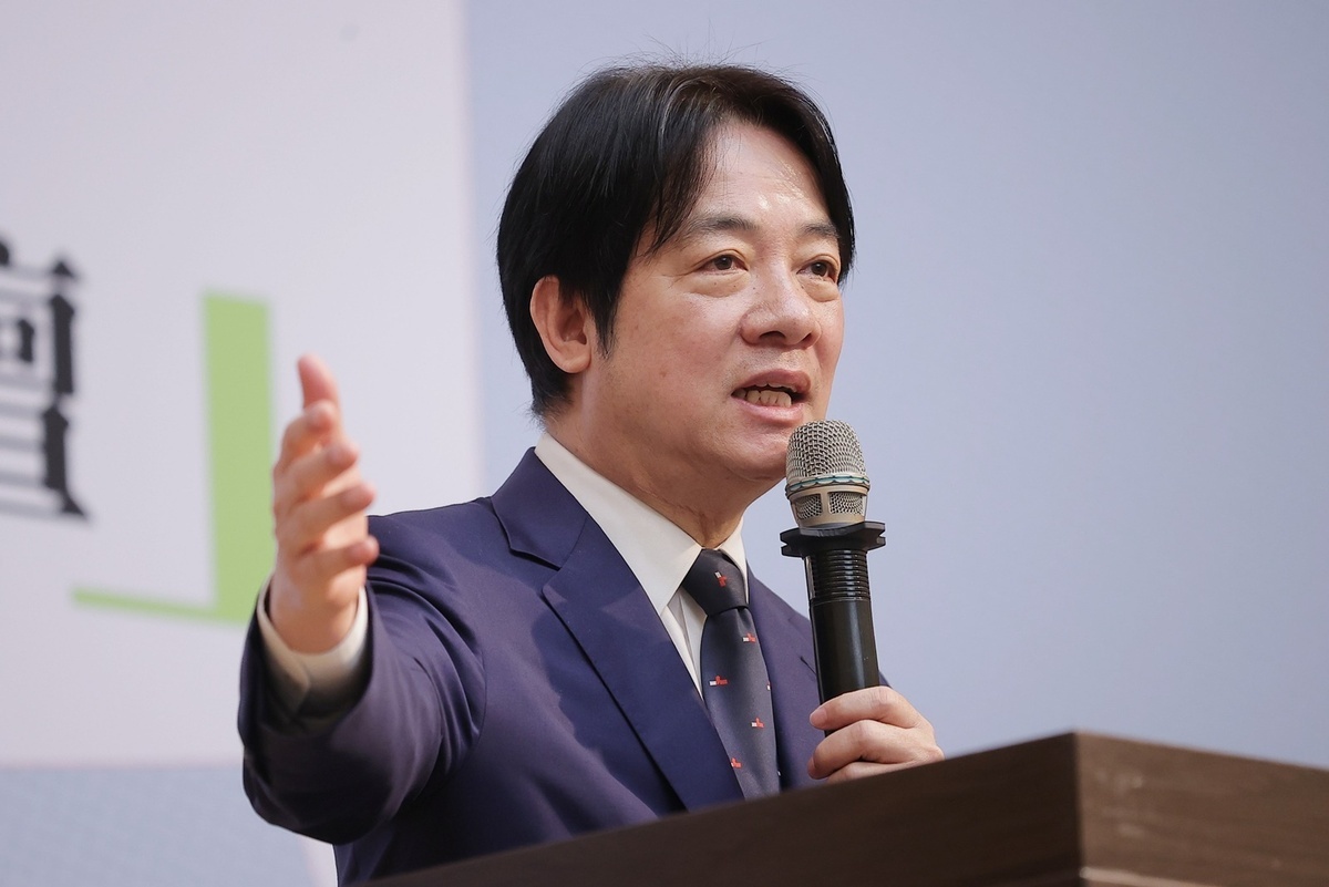 對於賴清德提出的「兄弟之邦」善意主張，中國大陸領導當局何妨「聽其言、觀其行」，看看賴清德的政治「微調」說法是選舉需要還是心態有所調整修正所致，不要過度拘泥在「兄弟之邦」是兩國論或古代歷史的一國關係。 圖：總統府提供(資料照)