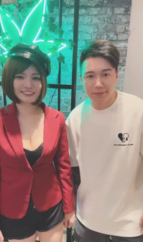 近日Toyz邀請館粉郭鬼鬼一起直播辯論時，郭鬼鬼忍不住委屈落淚，引發討論。 圖：翻攝自IG＠angelakuo0504
