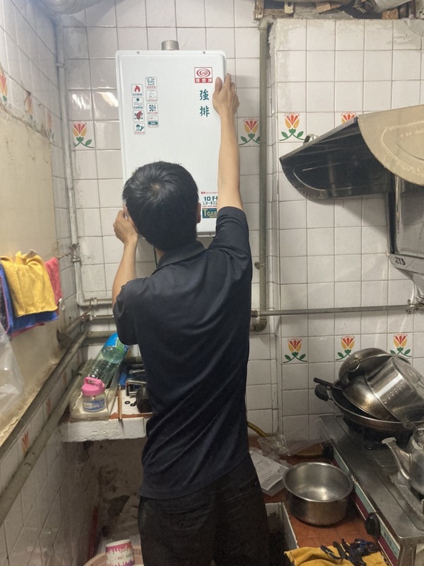 經濟部推出全新「住宅燃氣器具節能產品補助」只要購買節能瓦斯爐、瓦斯熱水器等產品，最高可得5000元補助！ 圖：新北市消防局／提供