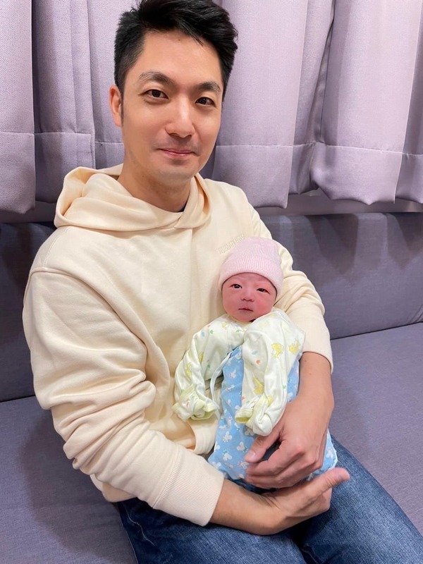 台北市長蔣萬安今年1月27日喜獲三寶。 圖：翻攝蔣萬安臉書