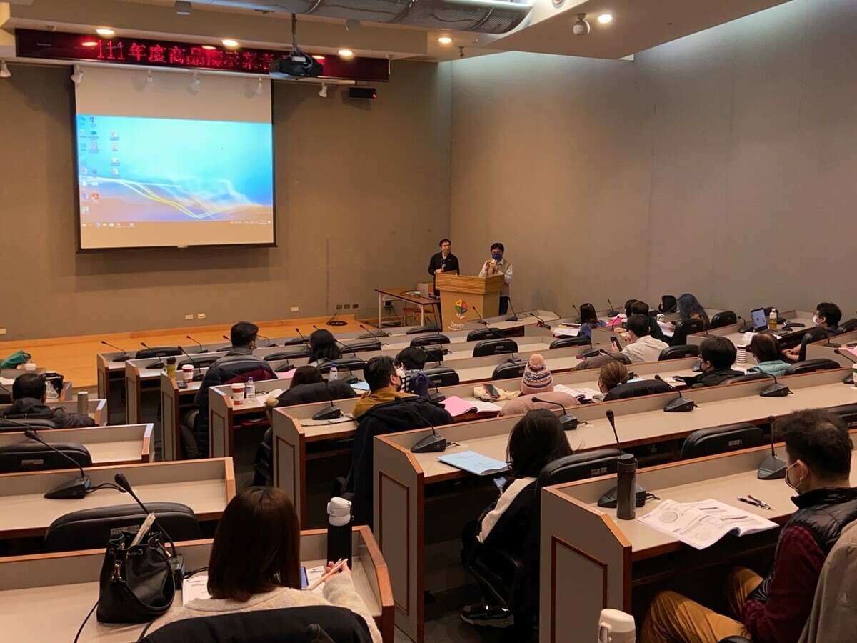 經發局為加強宣導修法後的商品標示法，並強化通路商、製造商、進口商了解商品標示的法令新知，將於新法上路前舉辦宣導會（圖為資料照）。 圖：新北市經發局提供