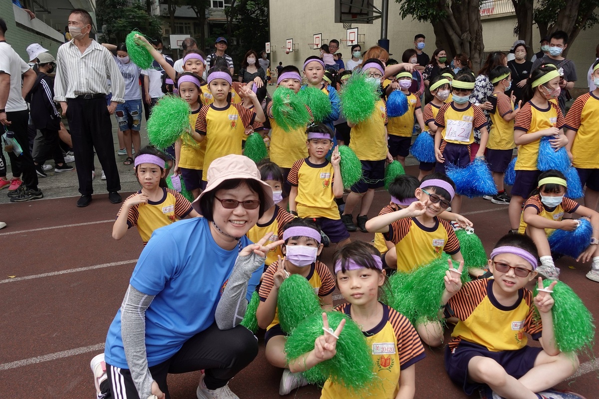 厚德國小學童歡度60週年校慶。 圖：新北市教育局提供