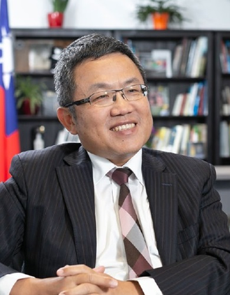 駐匈牙利代表處代表劉世忠指出，這是史上首次匈牙利政黨全黨無異議通過，用發表聲明方式，支持台灣以觀察員身分出席今年的世衞大會，圖為駐匈牙利代表劉世忠。 圖：翻攝自維基百科