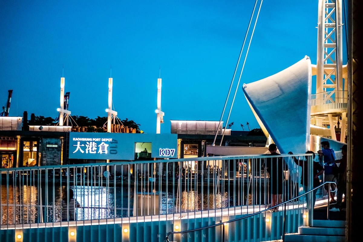 來高雄奶茶一條街，可順遊大港艙等景點。 圖：高雄市觀光局/提供