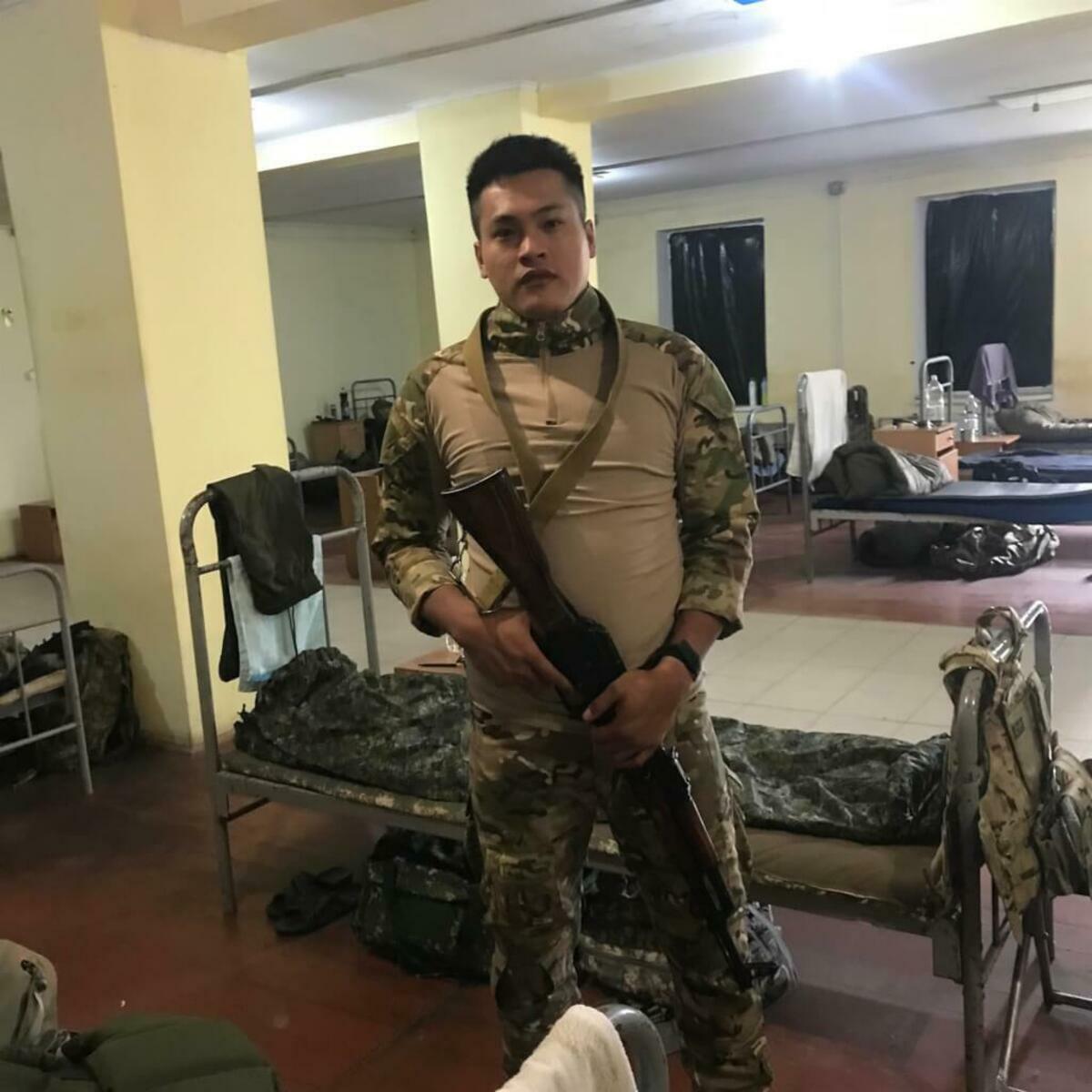 25歲台灣男子曾聖光加入烏克蘭志願軍，日前於烏東盧甘斯克州與俄軍交戰時受傷，失血過多而死。 （圖取自facebook.com/jayjonathan.tseng）