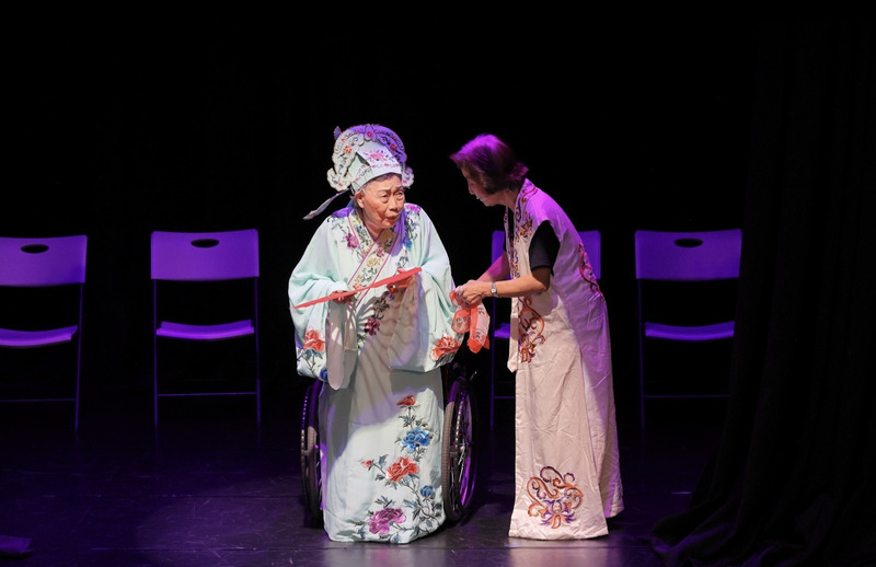 90歲奶奶也能當演員 坐輪椅演「梁祝」