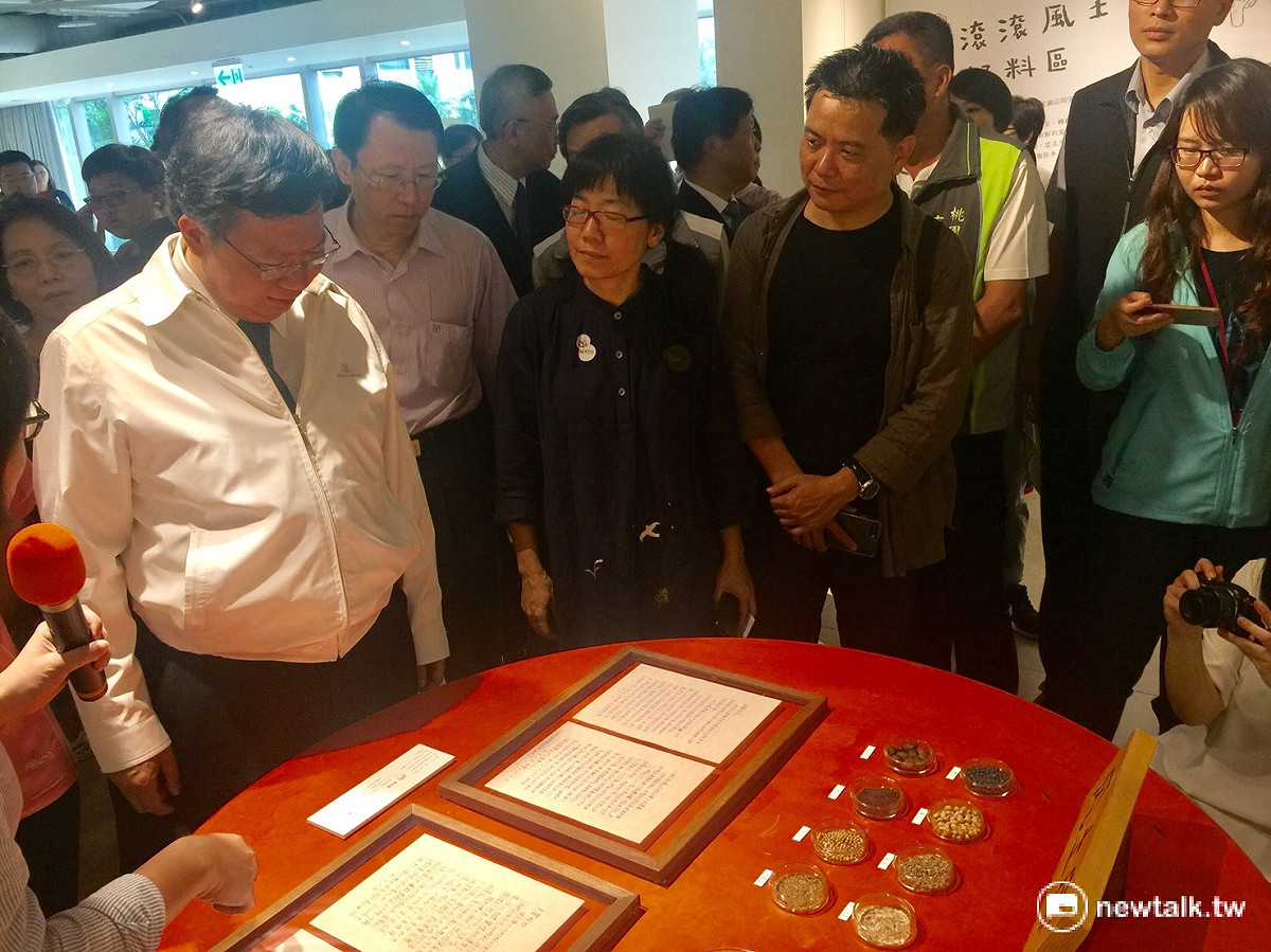桃園機場捷運線上A8（長庚醫院站）2楼的「A8藝文中心」，佔地約100坪，以藝文展覽、工作坊、講座等多元活動等親近藝術為主的文化藝術新據點。 圖：游依琳/攝