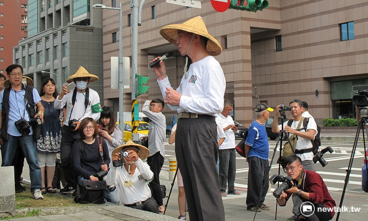 前環保署長張國龍11日分享公投法補正禁食的心得。 圖：林朝億/攝