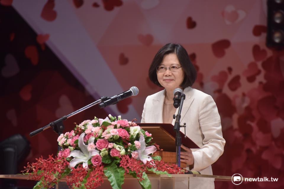 蔡英文總統在520當天選擇和數十名弱勢孩童一起度過執政週年。 圖：新頭殼資料照片