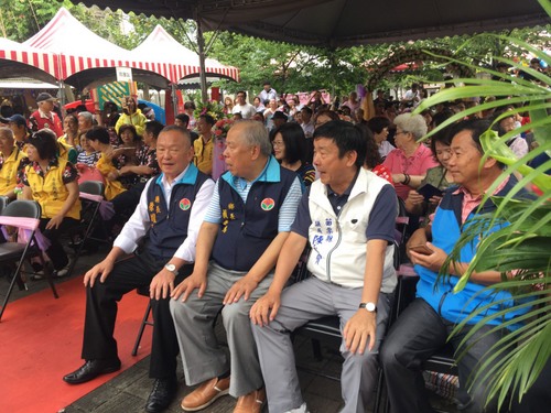 苗栗縣長徐耀昌參加繡球花節活動。 圖：鄒麗泳／攝