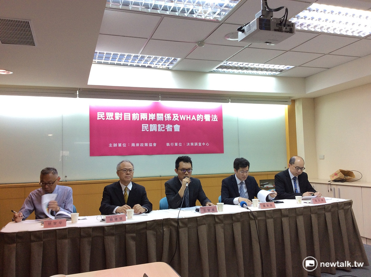 民調結果指出蔡英文的施政雖然滿意度只有4成，但是民眾對蔡政府的支持度卻仍有55.9%的高支持度。 圖：程士華/攝